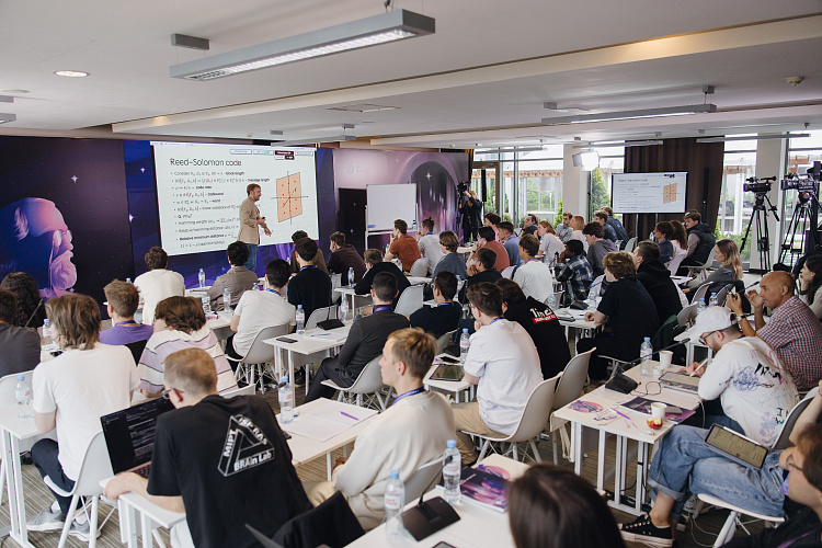 6-я Международная летняя школа по финансовой математике в самом разгаре